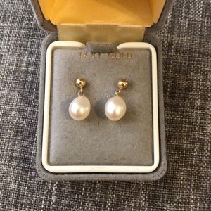 14 KT. Gold Ball Top w/ Pearl drop earrings